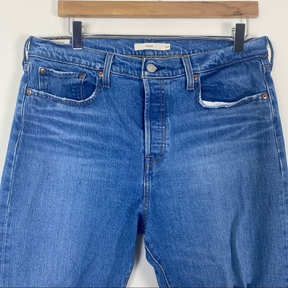 LEVI’S Wedgie Jeans Size 32 Distressed Tapered Straight Leg Big E - Picture 4 of 11